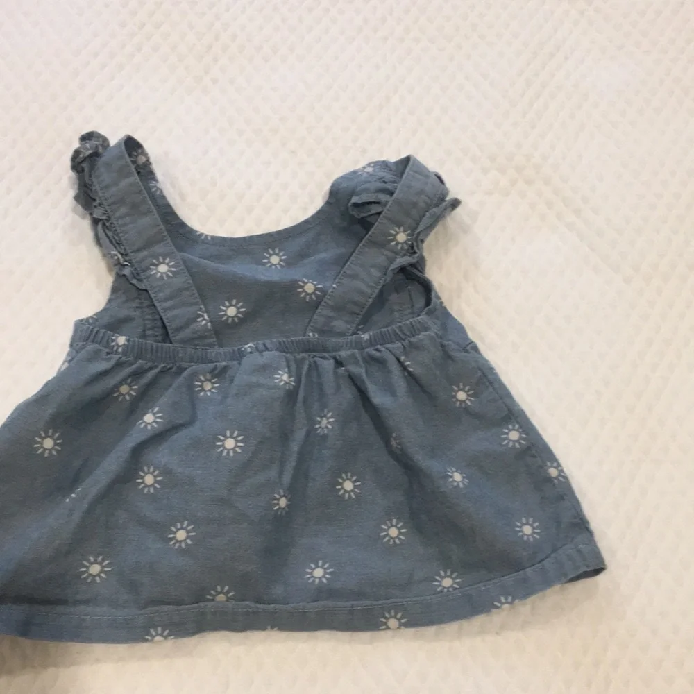 Carter’s baby girl sleeveless ruffle chambray sunburst print top cotton size 9M